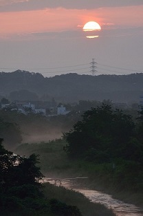 浅川の日出