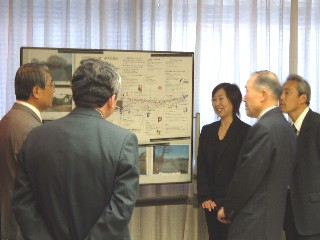 小田野中央公園基本計画を市長に説明