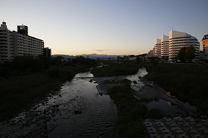 夕暮れの大和田橋