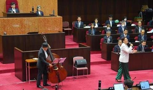 2定議場コンサート1