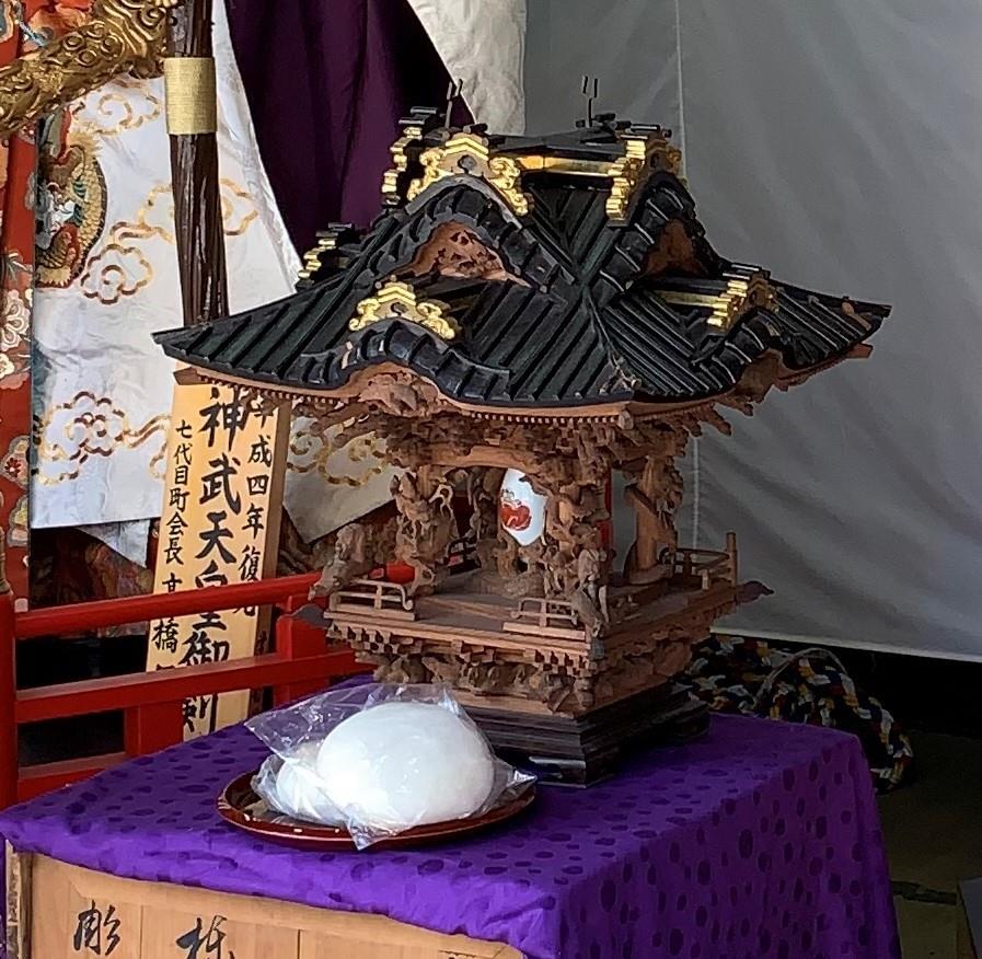  八幡町の御神酒枠