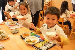 給食の様子