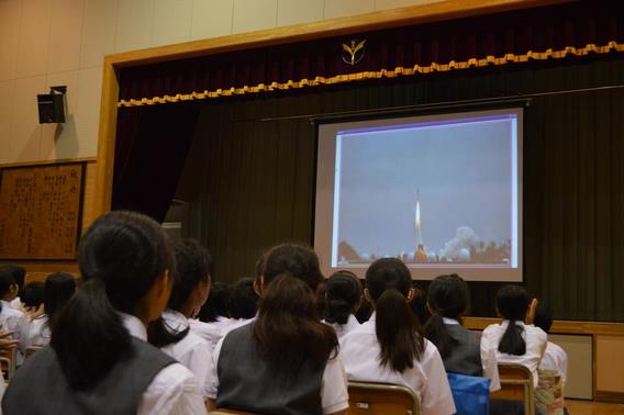 1日宇宙記者の写真