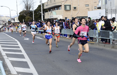 中継所へ駆け込む