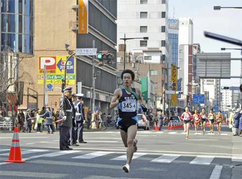 中心街を駆ける最終走者