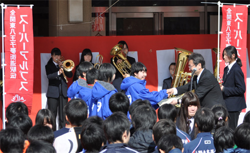 市内中学女子の部 3位　山田中学校（特別招待校）