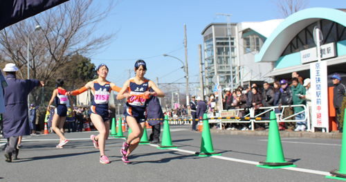 高校女子のたすき中継