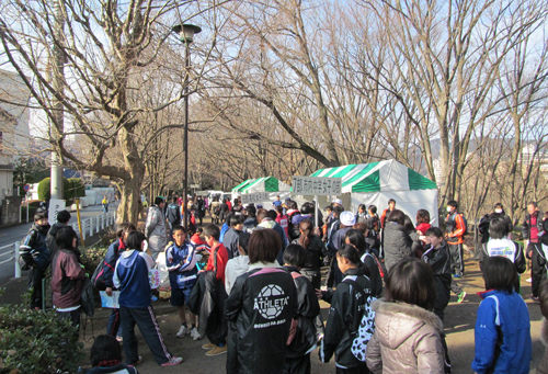 狭間公園の競技者招集