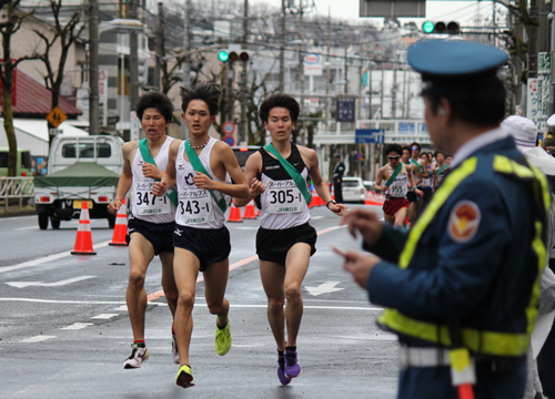 先頭は追分に