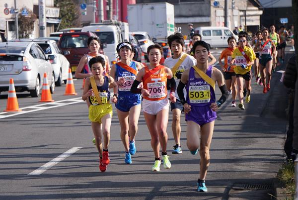 元本郷町を駆け抜ける5