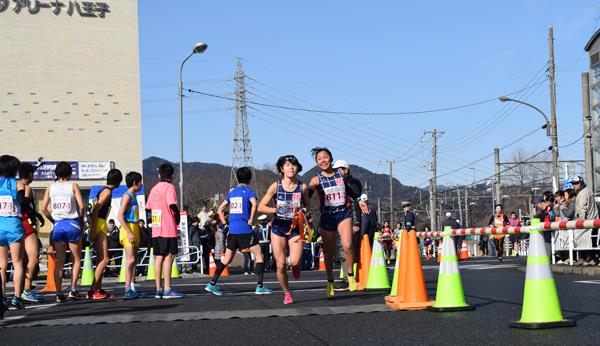 京王狭間駅前中継所