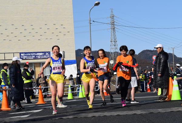 京王狭間駅前中継所