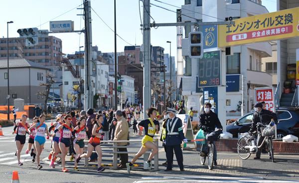 一般・大学・高校女子・中学生　浅川大橋南交差点