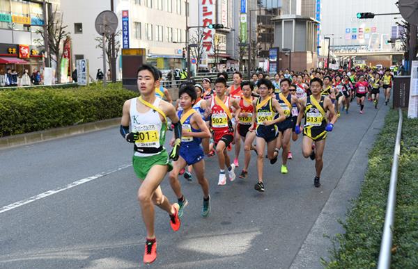 一般・大学・高校女子・中学生　駅前大通り