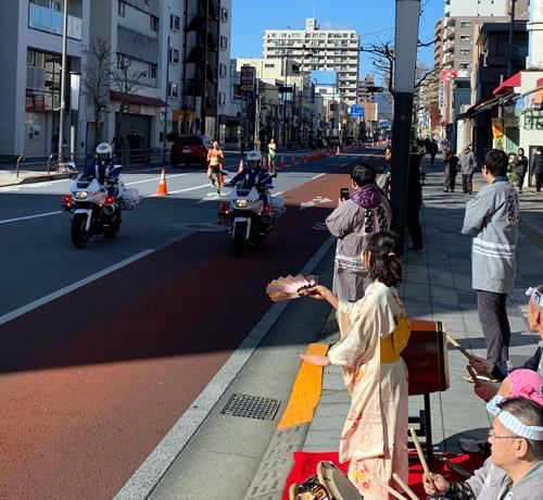 甲州街道（八幡町お囃子）