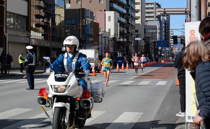 甲州街道（八日町）