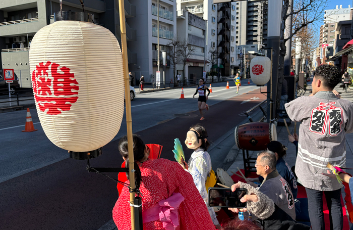 甲州街道(八日町)
