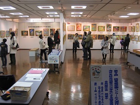 読書感想画展示会